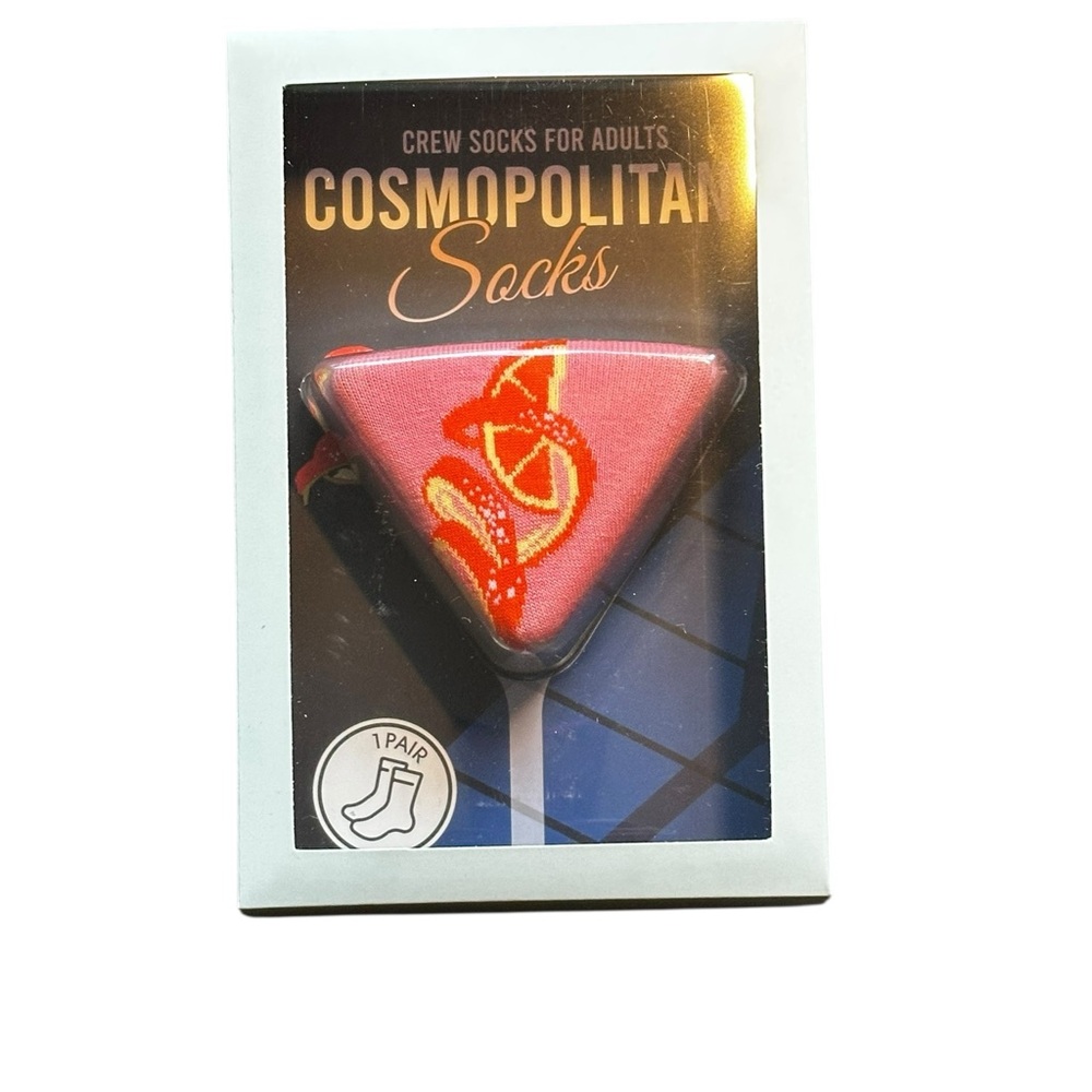 NWT Cosmopolitan Crew Socks for Adults